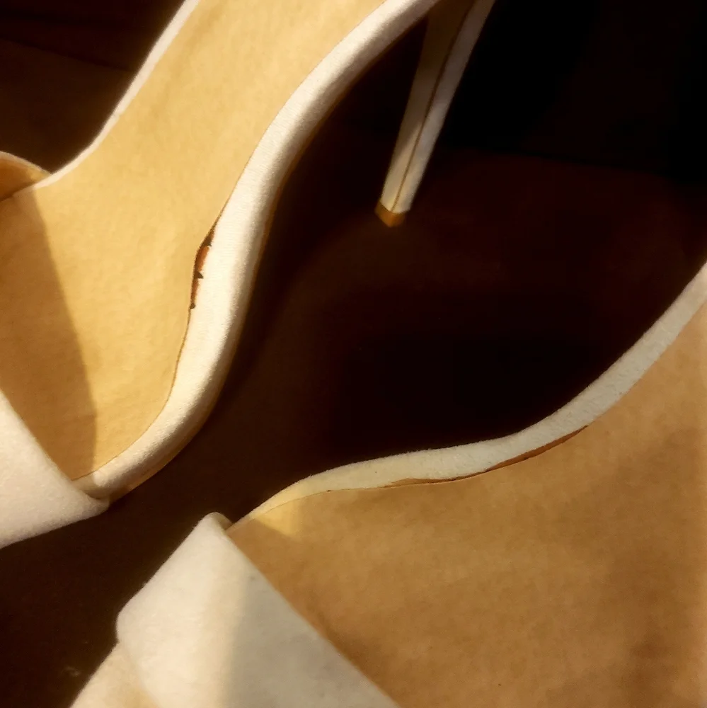 JUST FAB HIGH HEEL SHOES - Picture 3 of 10